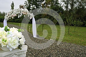 Wedding decor with arch on the outside