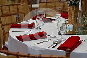 Wedding event table arrangement