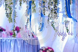 Wedding flower decor in the restaurant for dinner