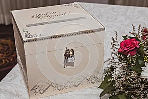 Wedding gift box for money