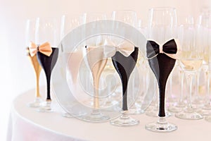 wedding glasses with bow tie
