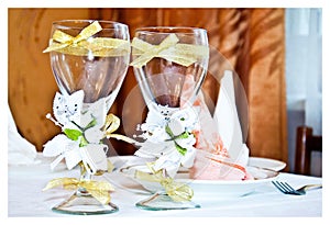 Wedding glasses decorated