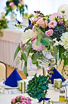 Wedding hall table flowers decoration detail