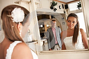 Wedding mirror couple