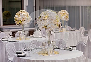 Wedding party table decorations