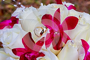 Wedding rings and accessories the bouquet