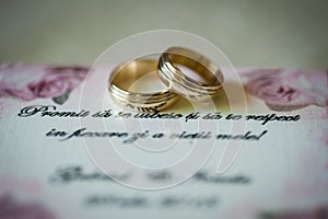 Wedding rings on  colorful wedding rings box