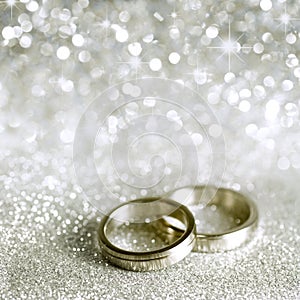 Wedding rings and stars in silver