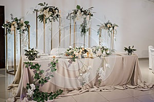 Wedding table decor in a flower restaurant