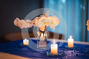 Wedding table decorations with orchids