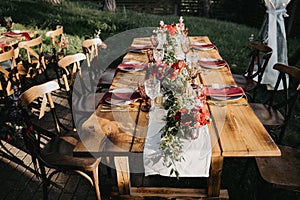 wedding table decorations in a red vintage style