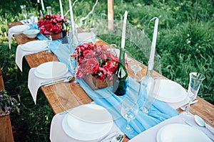 Wedding table setting in rustic style