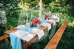Wedding table setting in rustic style