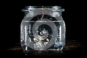 Weddingrings in water