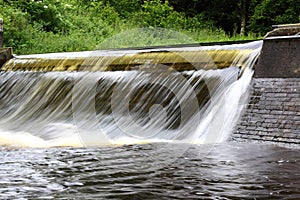 Weir