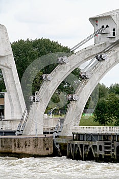 Weir and lock complex, Hagestein