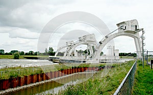 Weir and lock complex, Hagestein