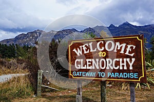 Welcome to Glenorchy sign photo