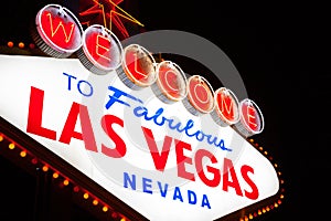 Welcome to Las Vegas sign at night