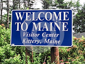 Welcome to Maine sign in visitor center