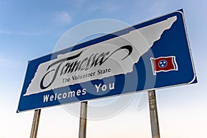 Welcome to Tennessee sign on highway