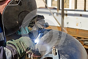 Welder weld root weld from inside of big pipe