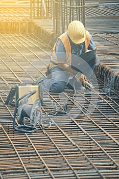 Welding angled rebar for concrete reinforcing 2