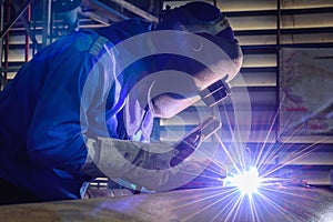 Welding steel structures and bright sparks