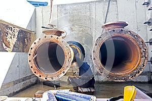 Welding two big pipes