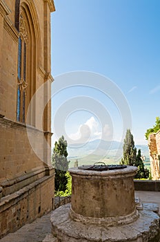 The well and the view in the beautiful Pienza