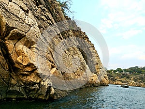 Welly narmada river, marbel rock