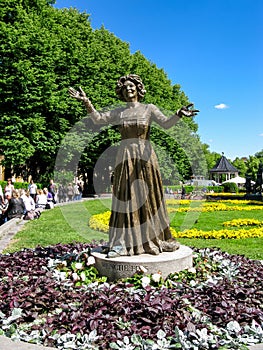 Wenche Foss statue in Oslo