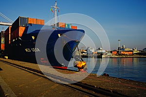 Wes Gesa container ship