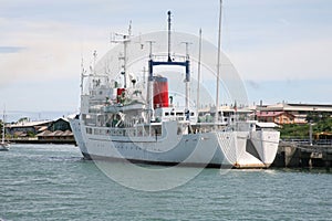 Whale fishing boat