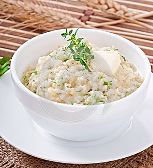 Wheat porridge with herbs