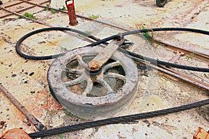 Wheel and cable