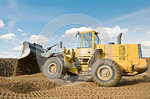 Wheel loader excavation working