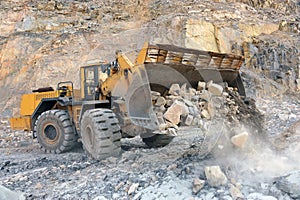 Wheel loader machine