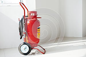 Wheeled fire extinguisher