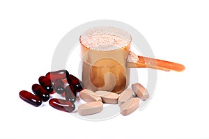 Whey protein and multivitamins