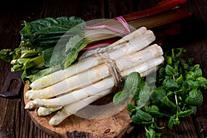 White asparagus and rhubarb