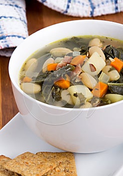 White bean bacon and kale soup