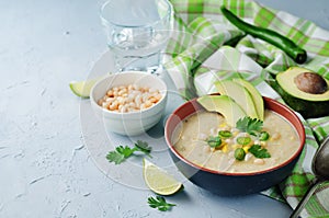 White bean chicken chili