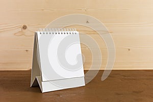 White blank paper desk spiral calendar