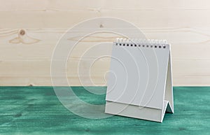 White blank paper desk spiral calendar