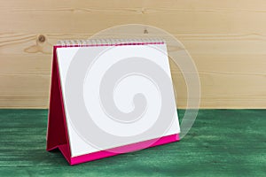 White blank paper desk spiral calendar