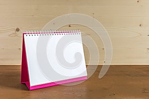 White blank paper desk spiral calendar