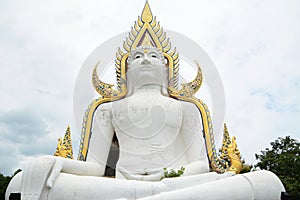 White budda statue
