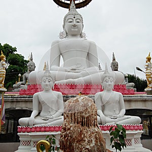 White Buddha statue