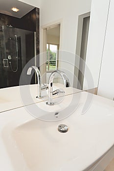 White ceramic bathroom sink